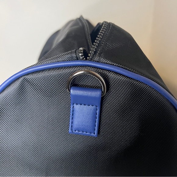 Versace Parfums Weekend Duffel Travel Gym Bag - NWOT - Picture 11 of 16